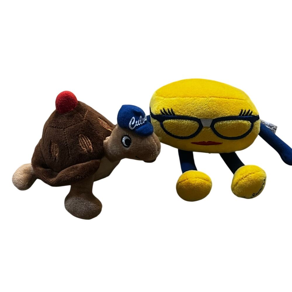 Culver's 2022 Sundae Turtle 2023 Goldie Cheese Curd Lot Promotional Plush 5”